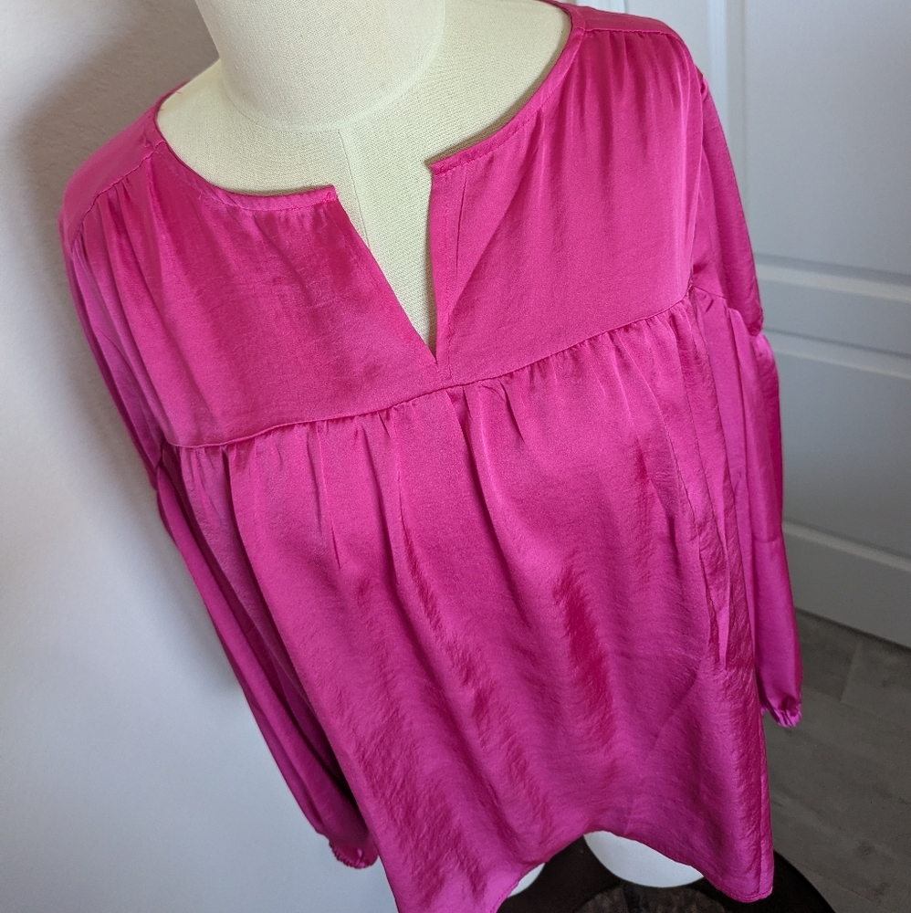 NWOT Vince Camuto Fuchsia Blouse